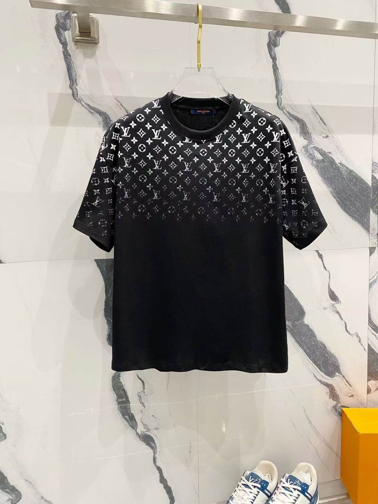 Nouveau t-shirt à imprimé dégradé