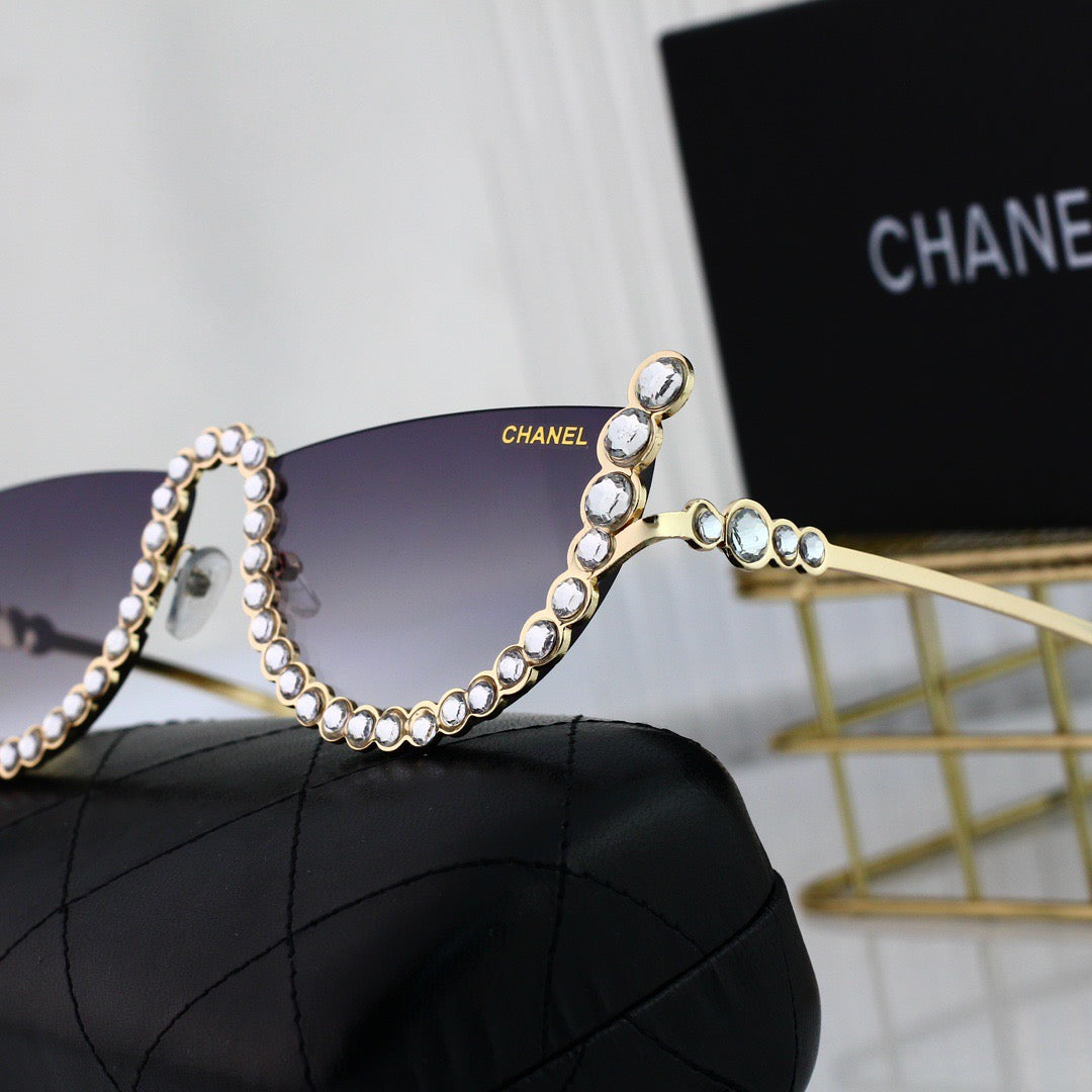Lunettes de soleil demi-cerclées tendance