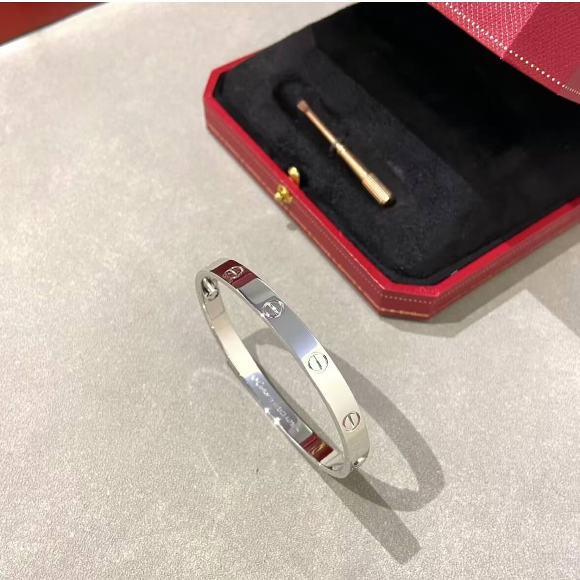 Classic Wide Band Diamond-Free Bangle
