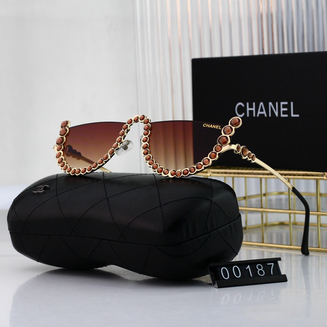Lunettes de soleil demi-cerclées tendance