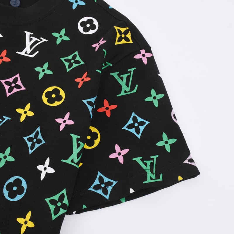 All-over Tricolor Print T-shirt