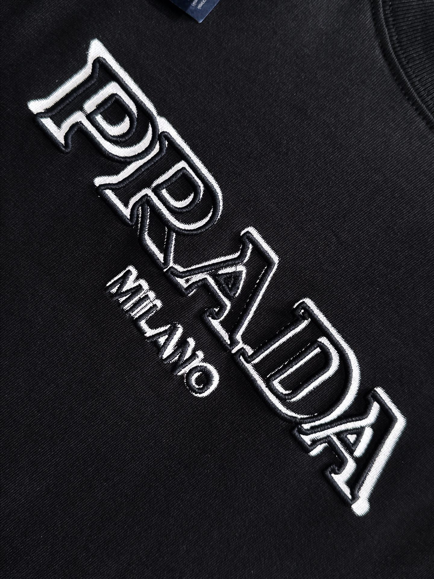2025 3D Embroidered T-shirt