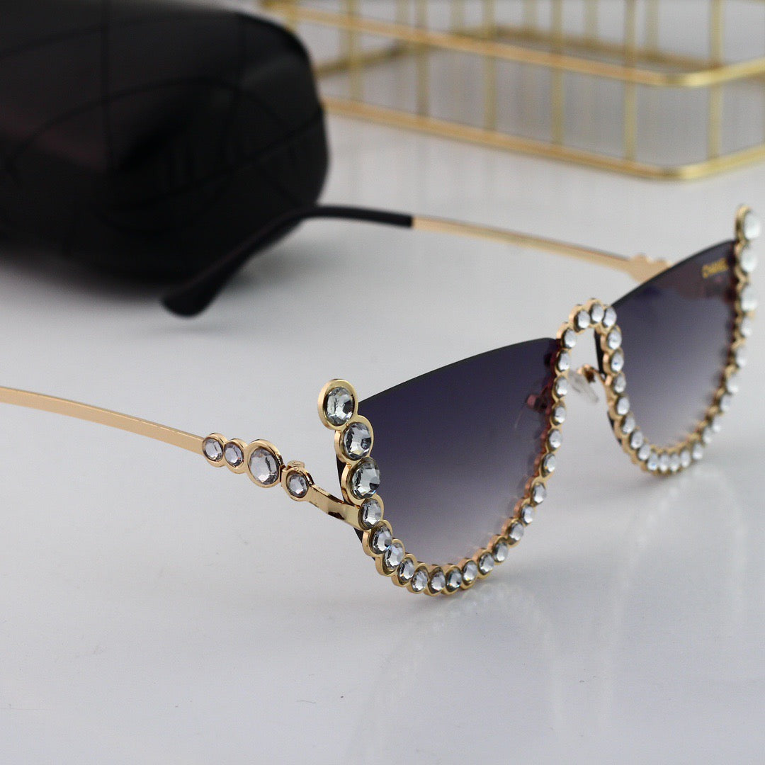 Lunettes de soleil demi-cerclées tendance