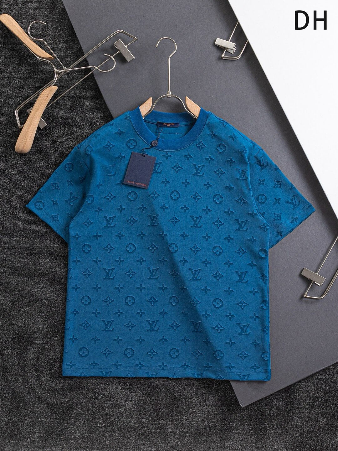 T-shirt imprimé multicolore sur tout le corps