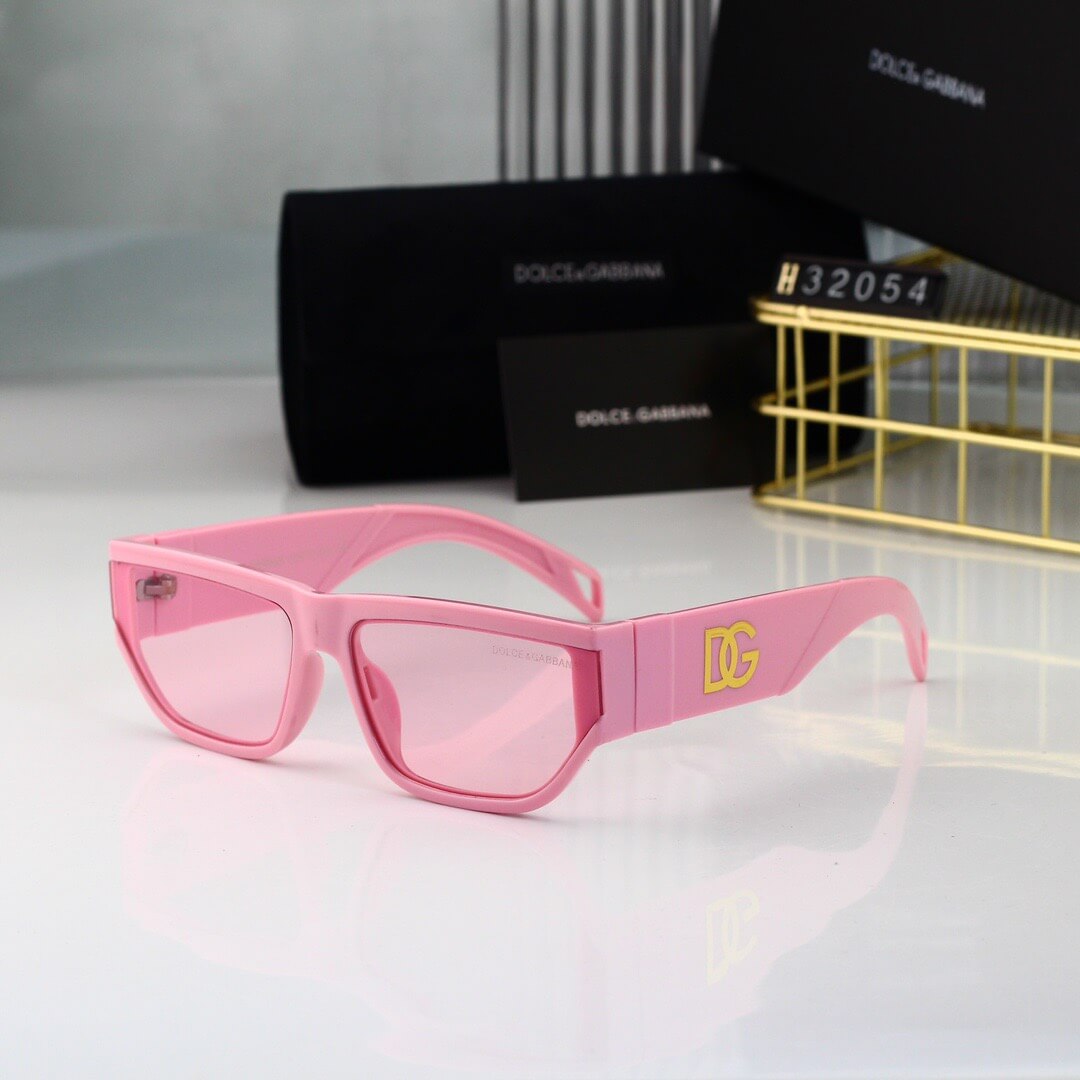 Lunettes de soleil futuristes technologiques