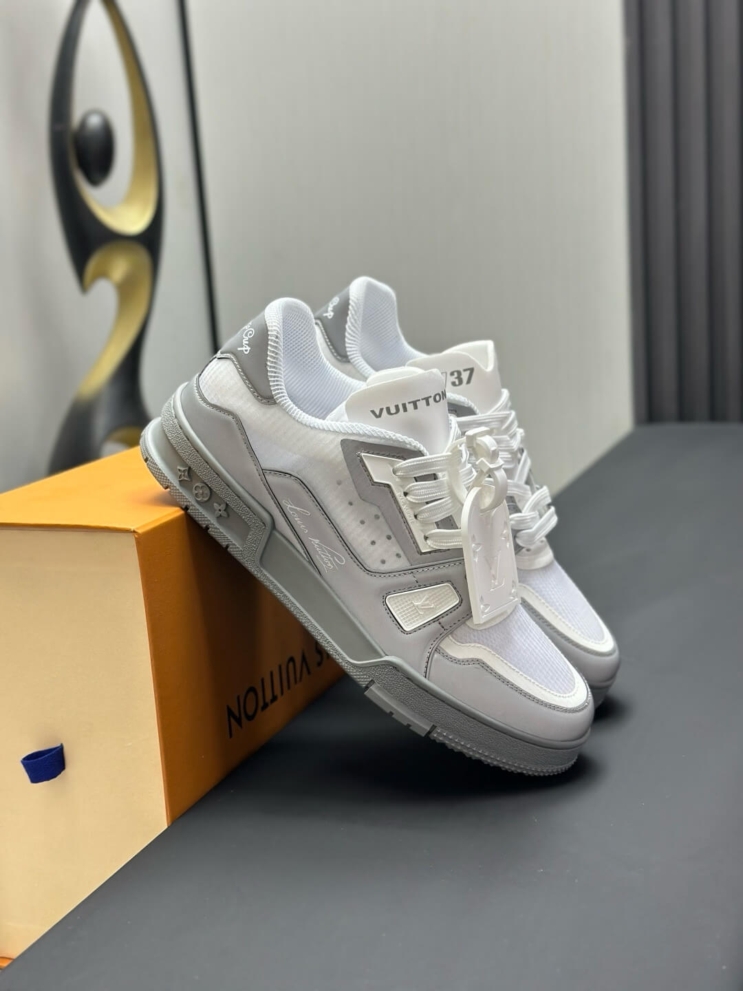 Trendy Cement Gray Sneaker
