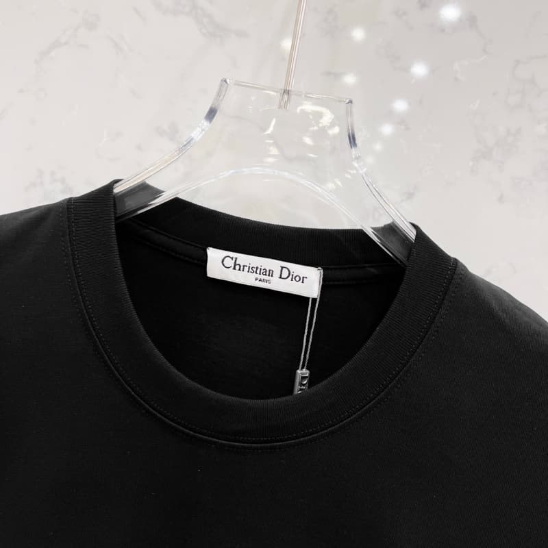 2025 New Embroidered Patch T-shirt