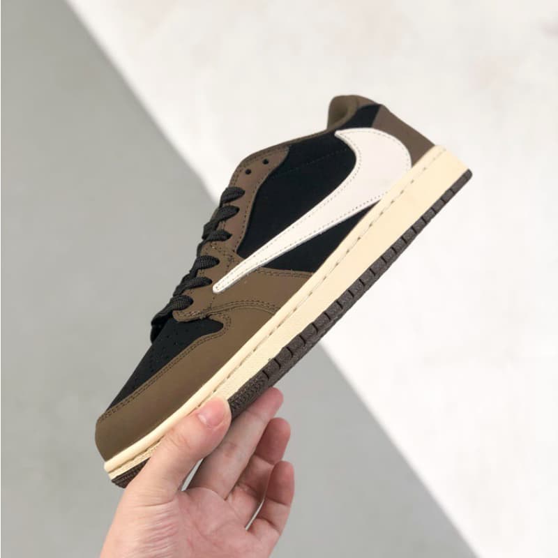 Baskets basses marron