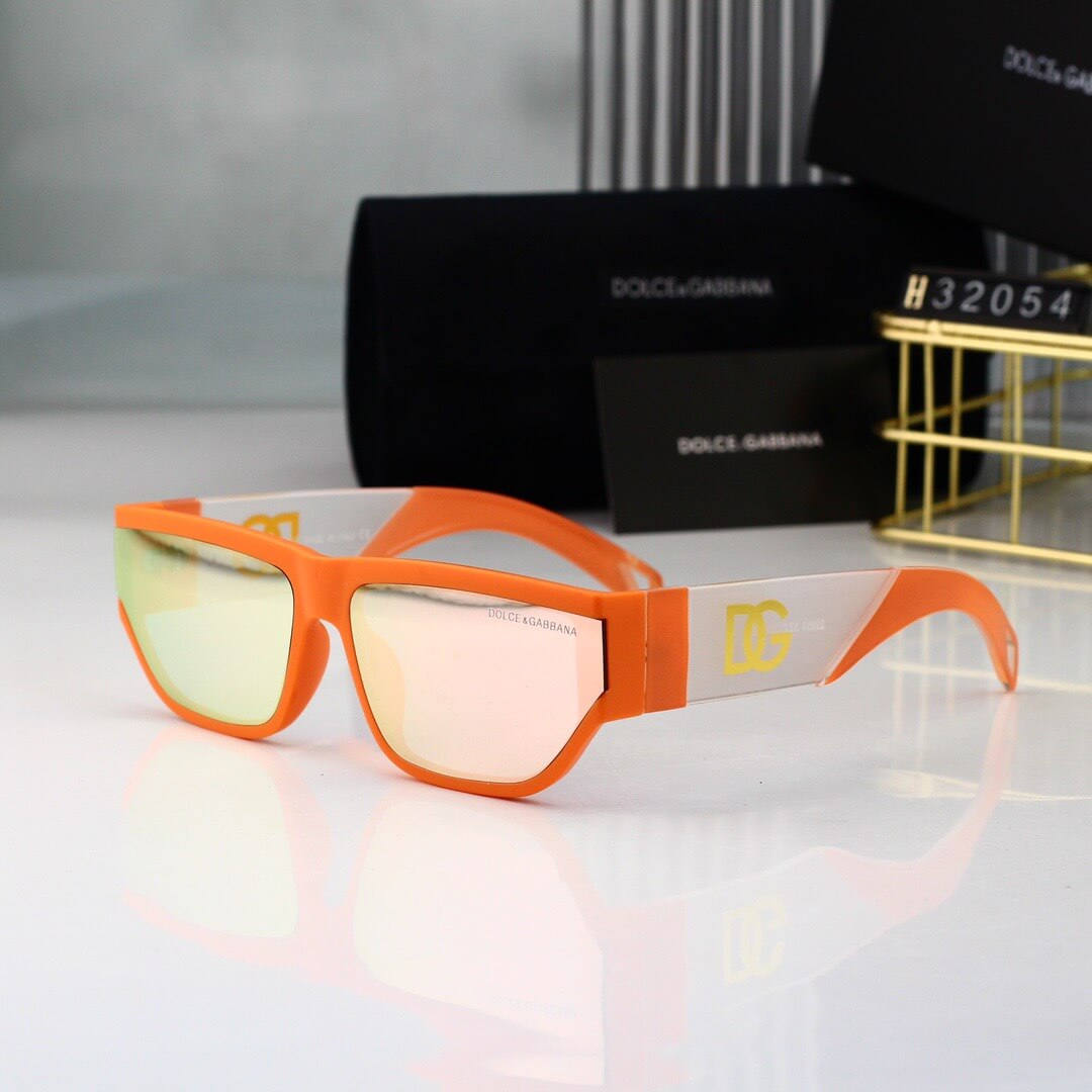Lunettes de soleil futuristes technologiques