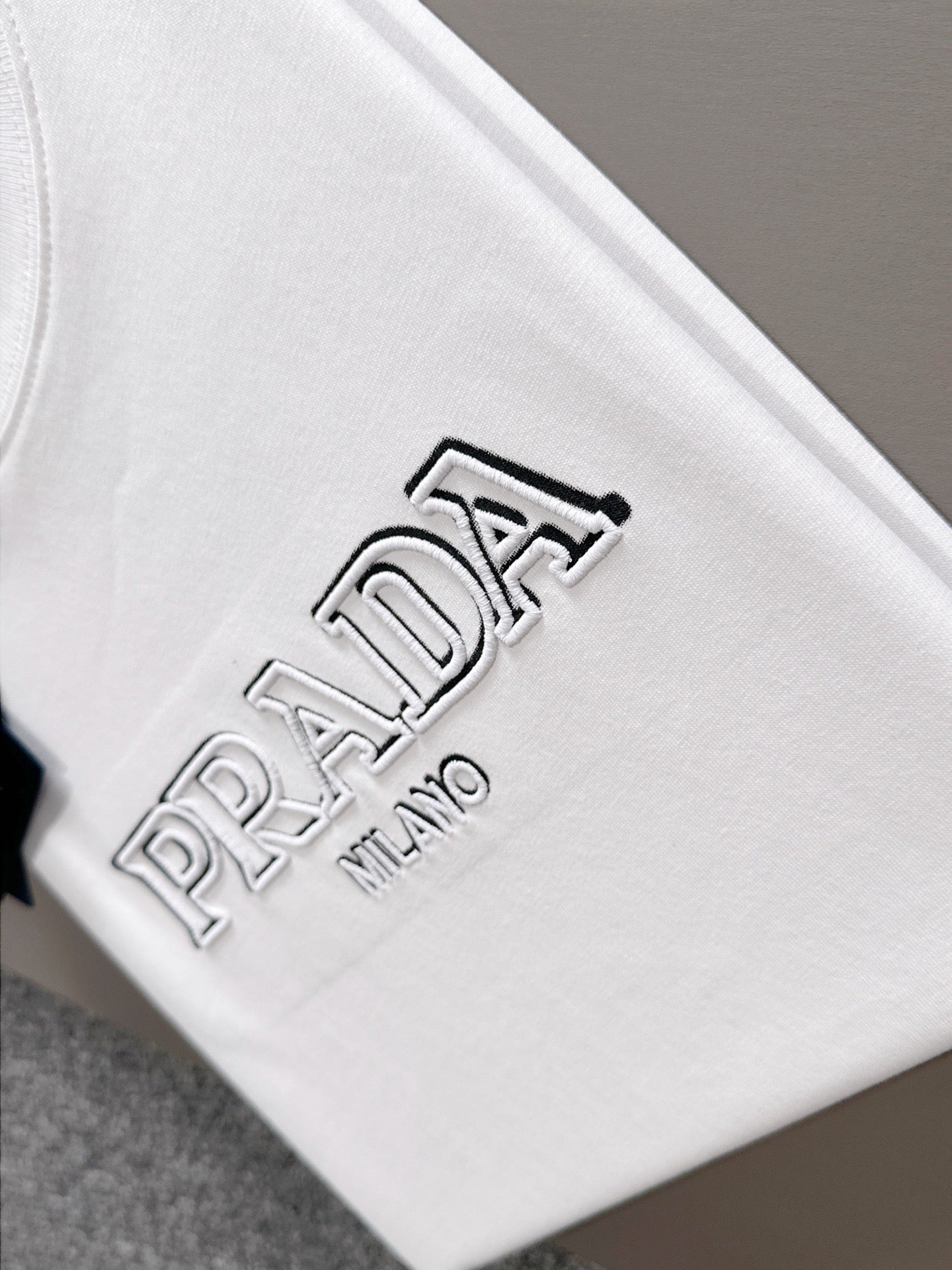 2025 3D Embroidered T-shirt