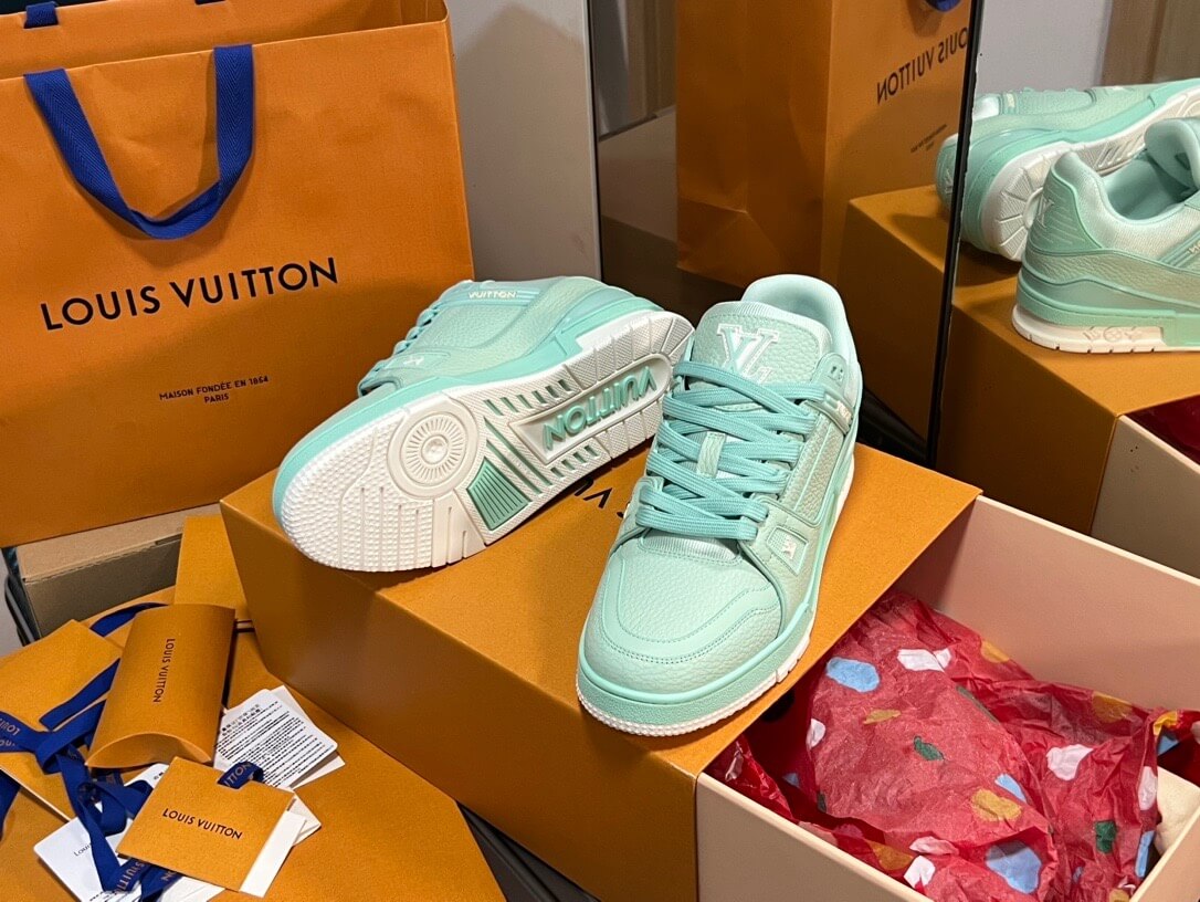 Trendy Mint Green Sport Sneaker