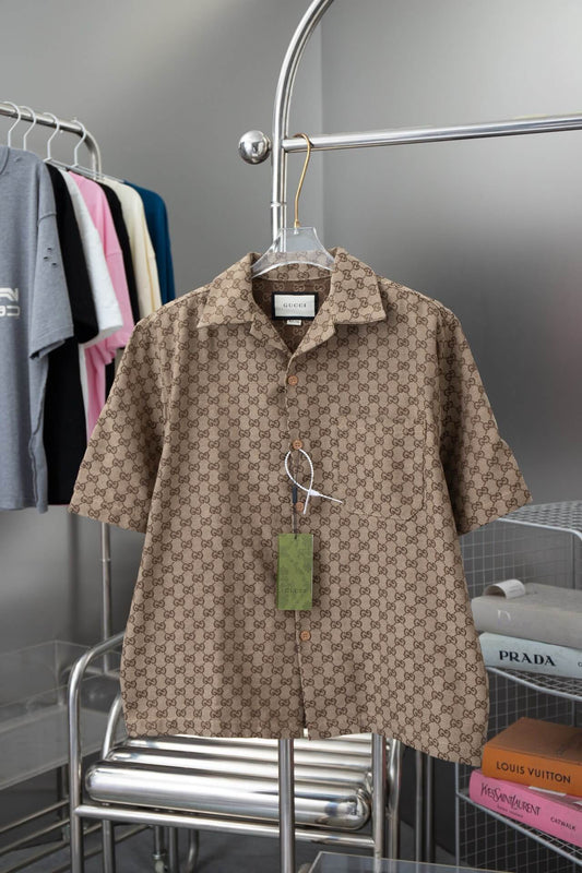 T-shirt marron à imprimé intégral