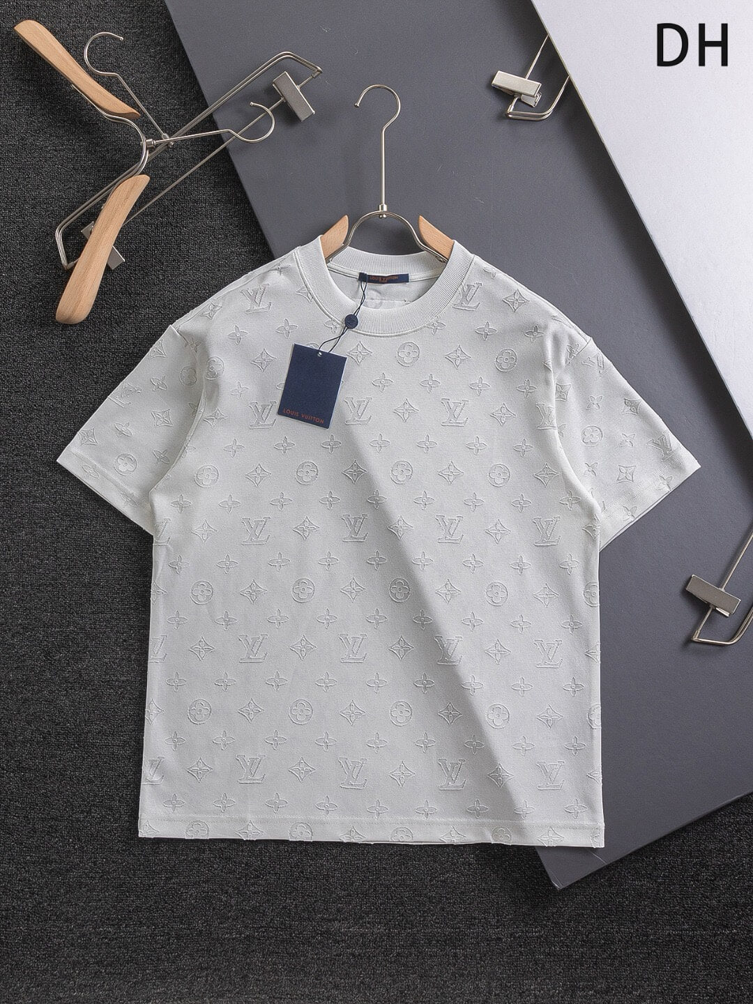 T-shirt imprimé multicolore sur tout le corps