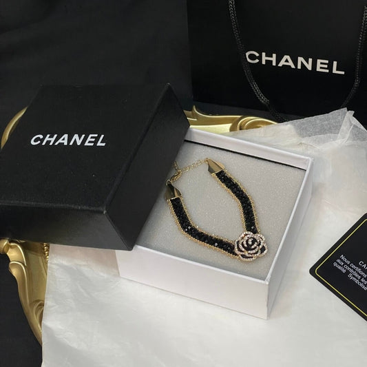 Classic Camellia Black & Gold Bracelet