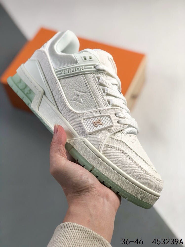 White And Green Classical Sneaker