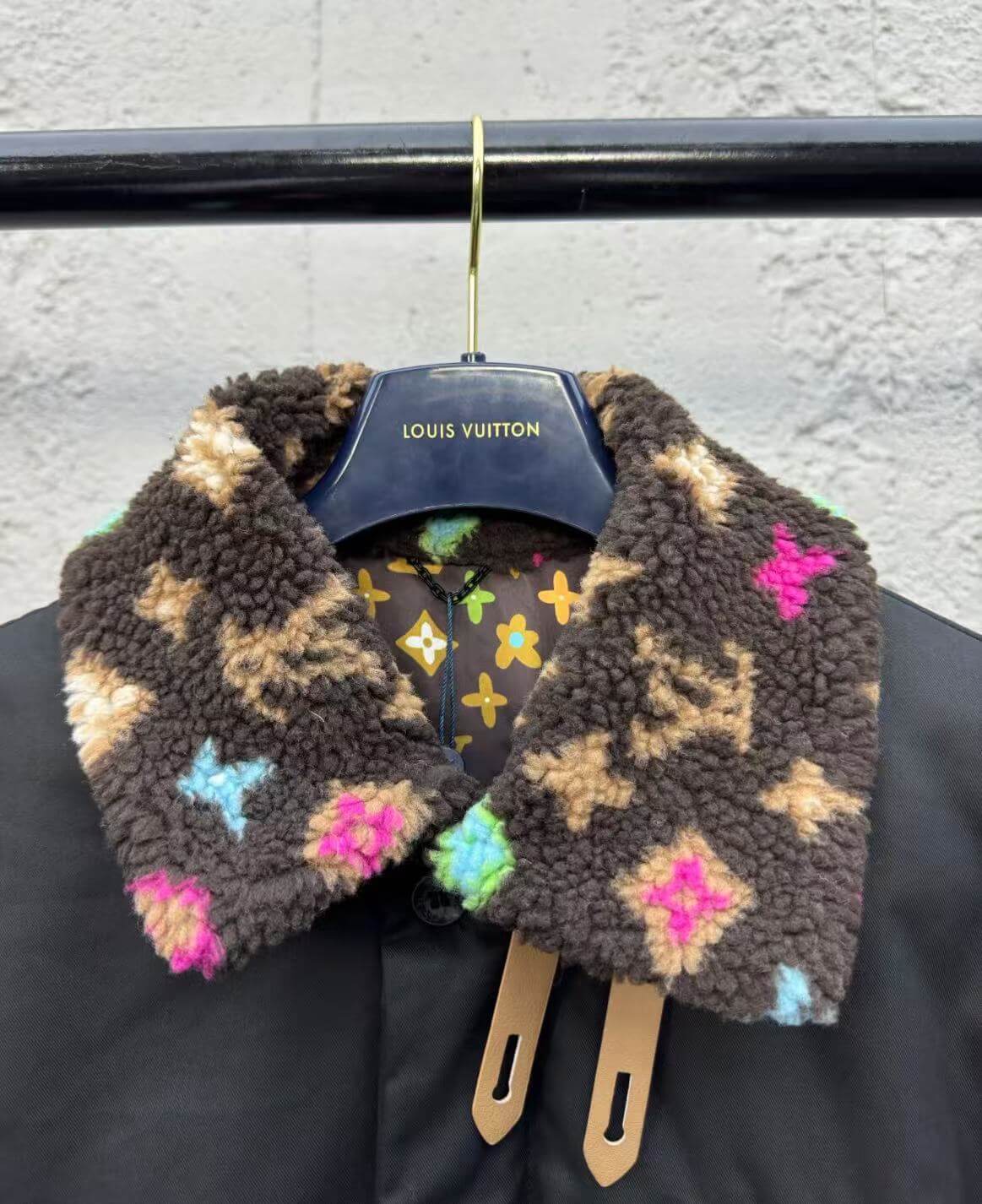 Blouson aviateur à col imprimé en daim